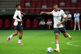 鲁尼：里斯-詹姆斯刚复出，让他盯防赖斯有点力不从心.